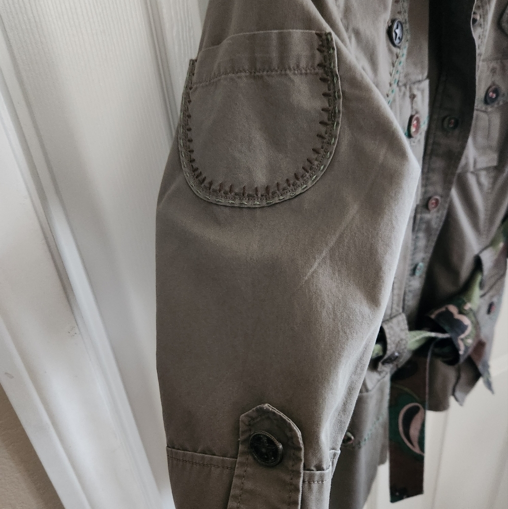 Jacket - Picture 8 of 11